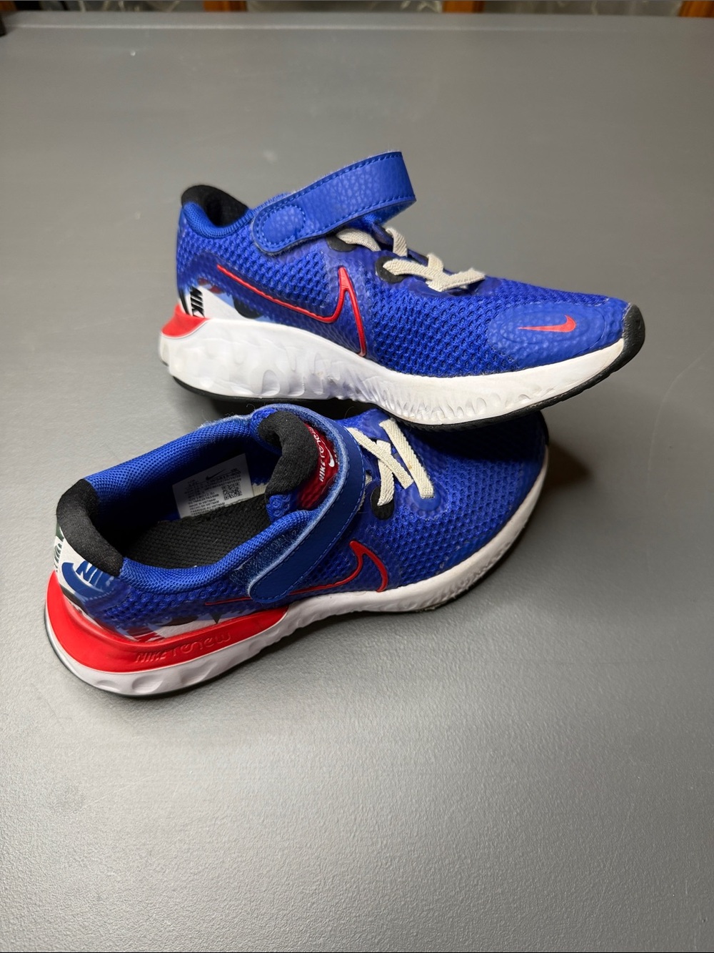 Nike Kids - Red, White, & Blue Mesh Athletic Sneakers - Kid’s size: 12C